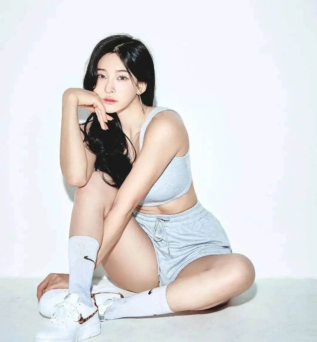 【美女】韩国健身女神，极致的“反差萌”！黄金腰臀比身材太火辣（组图） - 6