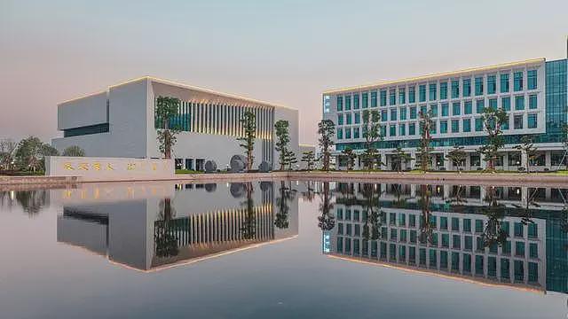 男生636分报民办新校，笑言赌输最差去玻璃厂（组图） - 3