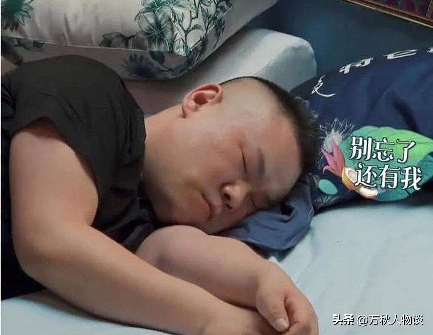 从“德云一哥“到“综艺混子“,岳云鹏低情商难掩疲态(组图) - 2