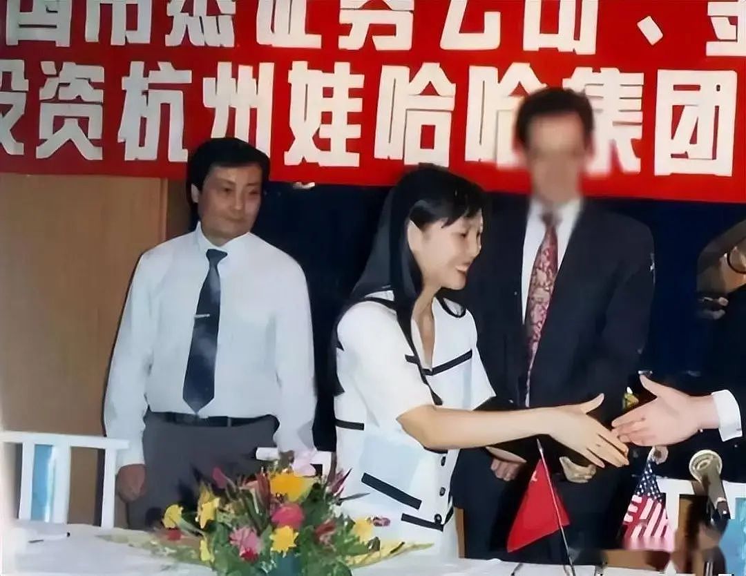 宗泽后再开炮!怒斥宗馥莉,称错在宗庆后,杜建英本可有美好家庭(组图) - 5