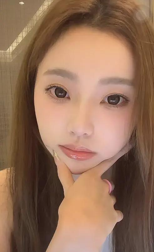 王思聪女友凌晨在国内开直播,公开与王思聪交往细节,处处透露出野心(组图) - 6