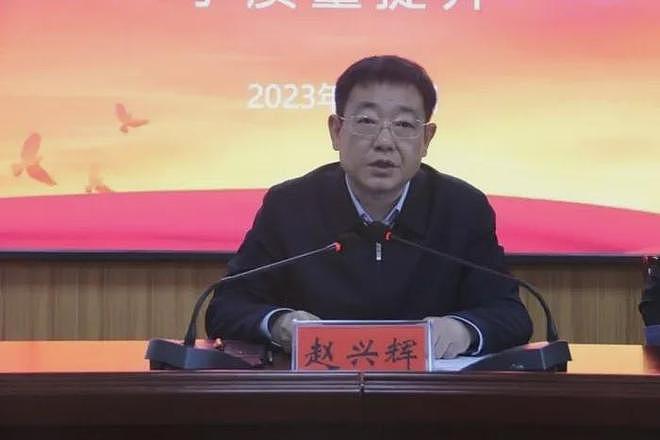学生酸奶中标价格远超市场价,时任教育局局长获刑(组图) - 1