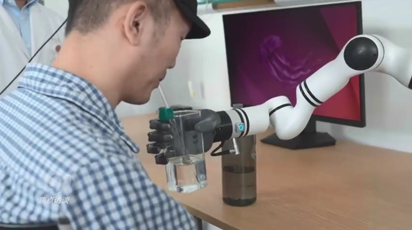 中国脑机技术正在反超西方!美国学者:已不输马斯克的Neuralink(组图) - 4