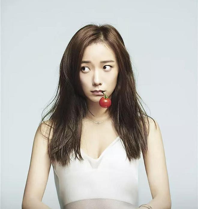 从金鹰女神到过气演员，曾经辉煌的王珞丹，如何成为“过气演员”（组图） - 11
