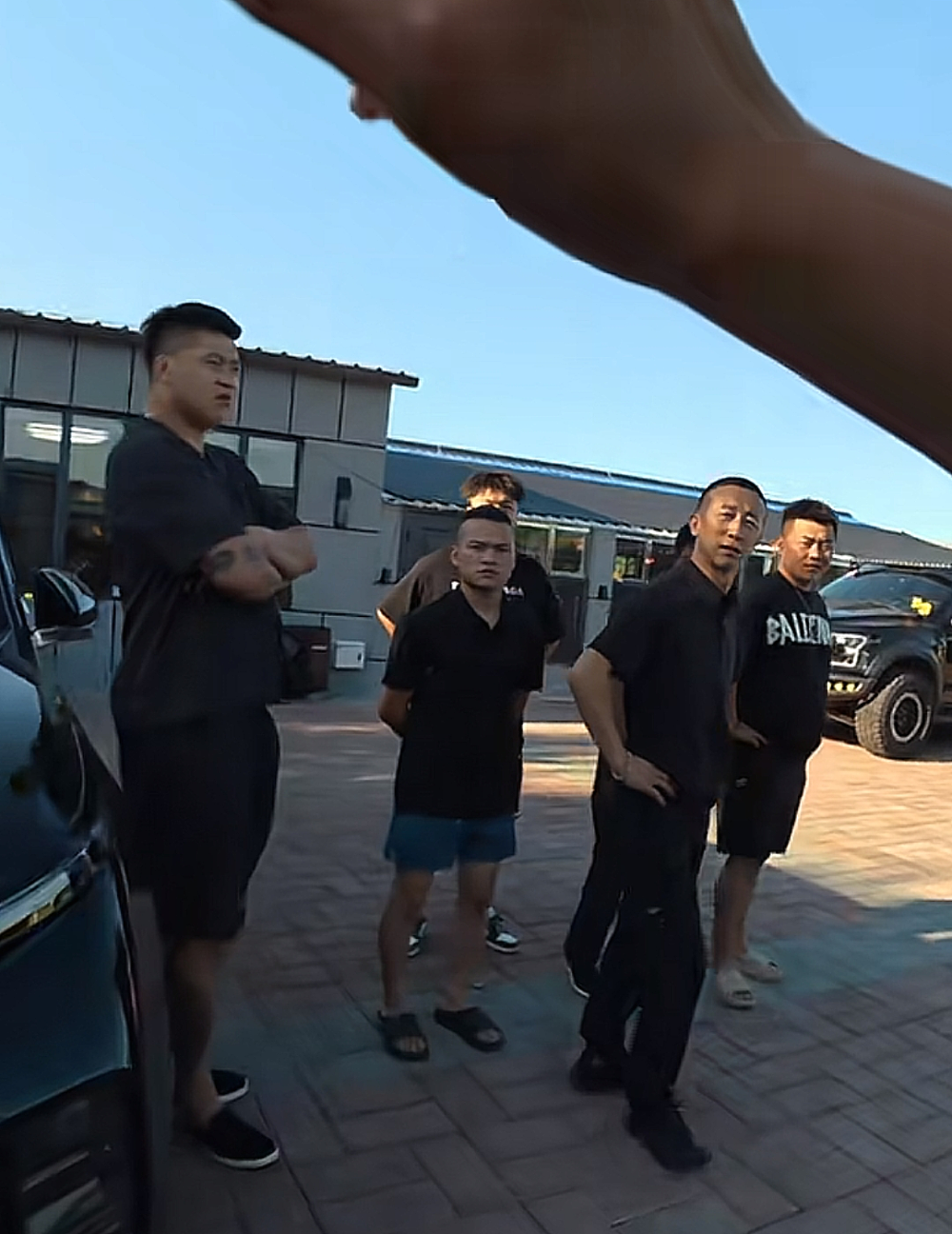 潘宏时隔8月复出喊冤,指责虐狗说是偏见,陈乔恩评论区再次沦陷(组图) - 6