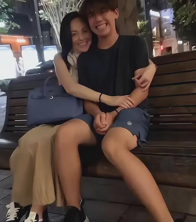 迷惑!王琳自曝被17岁儿子打到出血,随后又发文澄清,曾承认自己水性杨花(组图) - 15