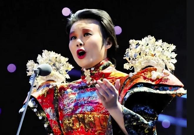 龚琳娜首谈离婚原因:纠缠太牢没有平行生长,老锣提分手,是喜离(组图) - 6