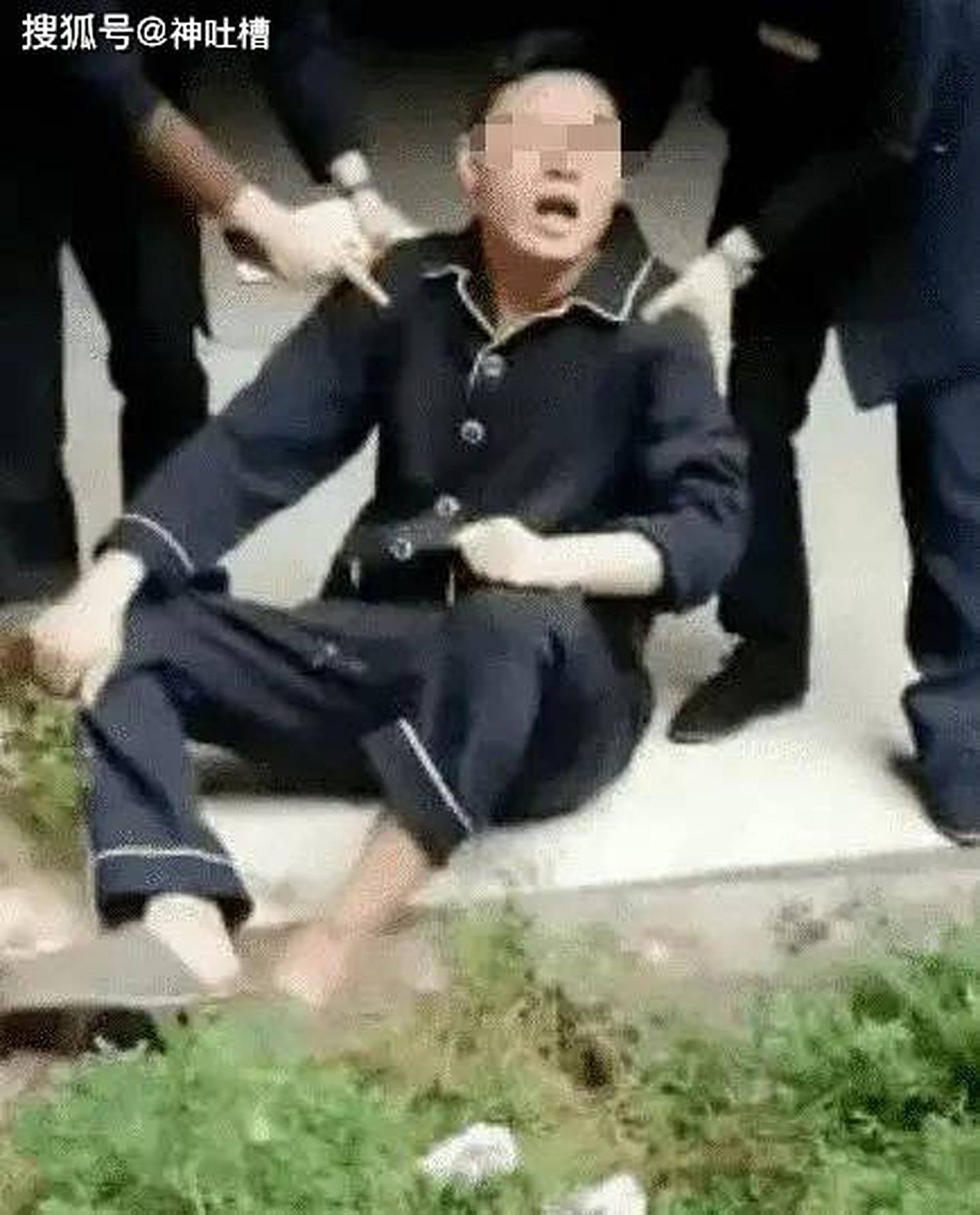 重庆姐弟遭狠父与小三抛落楼身亡，涉事单位将低价拍卖0人报名（组图） - 3