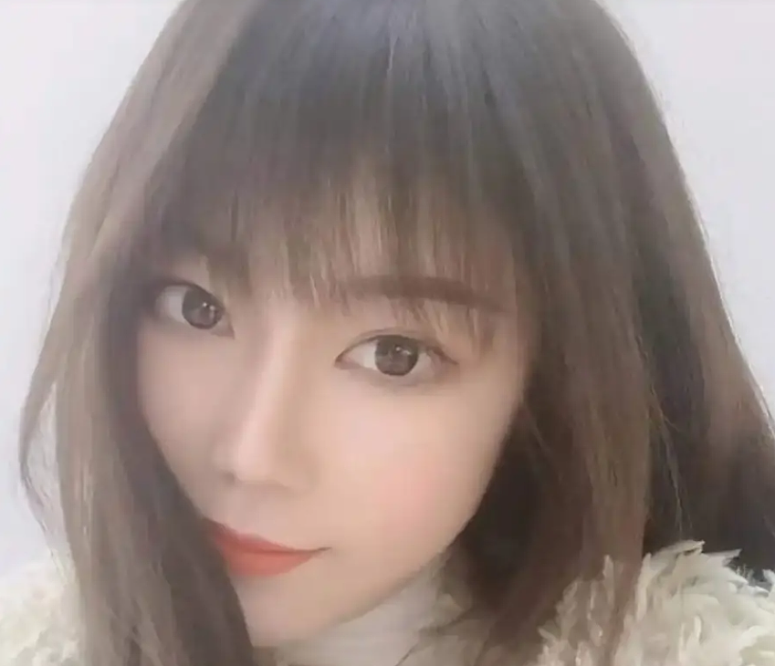 90后女歌手脑血管破裂去世（组图） - 3
