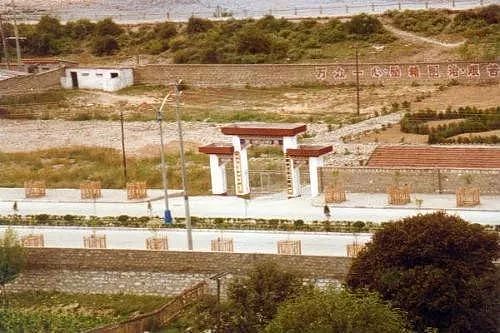何超琼身边的白发老太,来头竟然这么大(组图) - 18