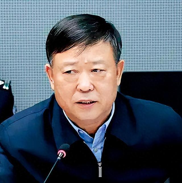 收受“亚洲铝王”贿赂,公安厅副厅长落马(组图) - 1