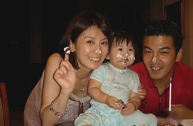风水轮流转！2600万抢女，长大继承弱精前夫50亿资产！贾静雯够狠（组图） - 21