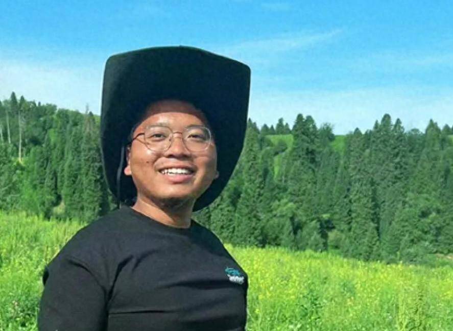 “背景太假哥”塌房，投资人实名举报，账号已停更，知情人曝更多（组图） - 1