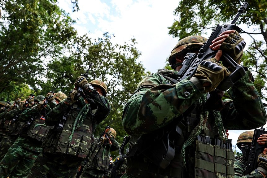 泰柬在争议边境爆发冲突，两名泰国平民死亡（图） - 1
