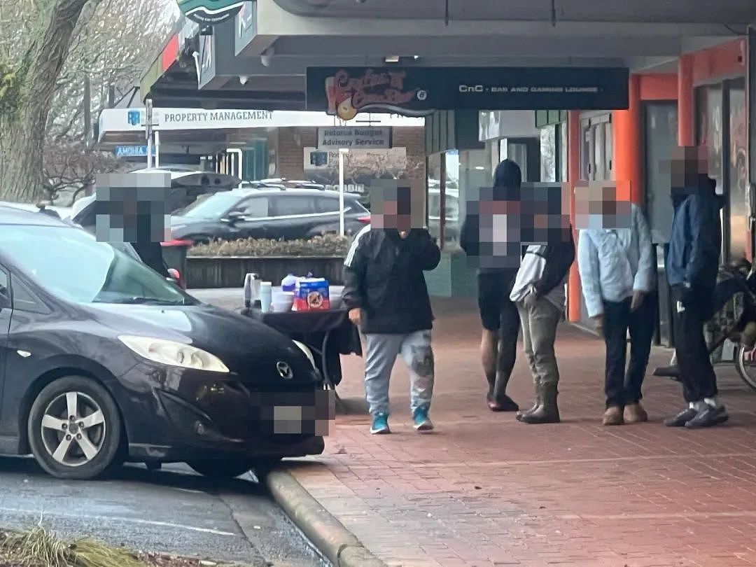 新西兰有人发起“认领流浪汉回家”，还想进口“中国小屋”安置！网友炸锅：谁敢啊？（组图） - 20