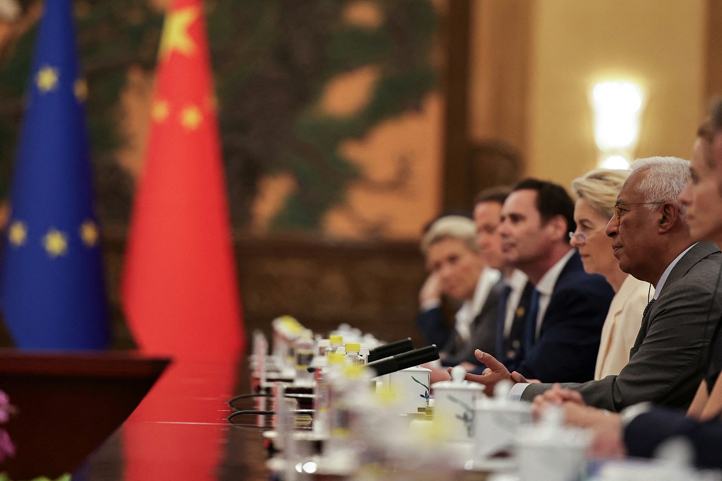 习近平晤冯德莱恩和科斯塔，强调国际形势愈复杂中欧愈要深化合作（组图） - 4