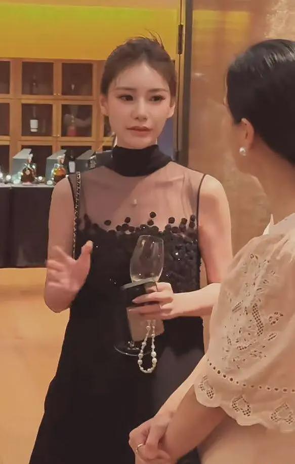 曝马筱梅要求删艳照被拒,摄影师硬刚:一个出名了就要洗资料的人(组图) - 7