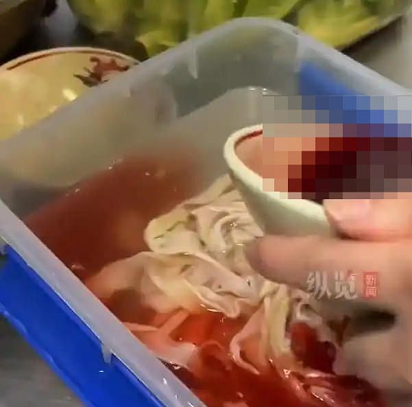 摆拍“冻鸭肠调成鲜鸭肠”博主:为了秀技能博取流量(组图) - 2