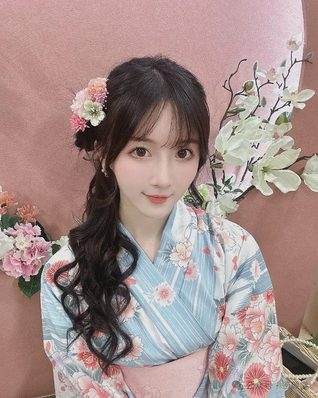 【美女】又纯又欲，肤白貌美，这位主播小姐姐让人欲罢不能（组图） - 7
