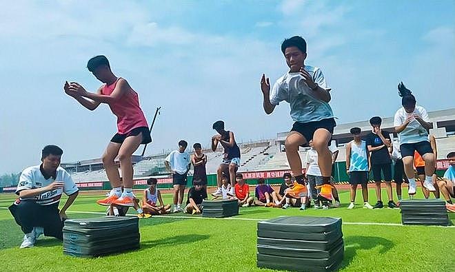 “黄毛男孩”晒北大通知书，结果专业被群嘲：毕业了也是送外卖（图） - 20