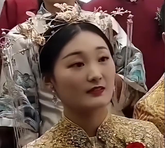 和大衣哥儿子离婚4年后，陈亚男开始相亲，扬言要找个条件更好的（组图） - 1