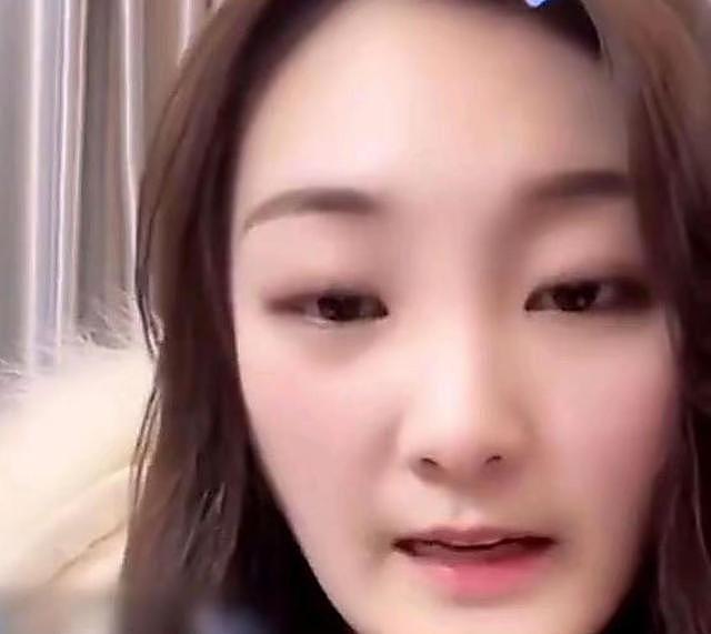 和大衣哥儿子离婚4年后，陈亚男开始相亲，扬言要找个条件更好的（组图） - 3