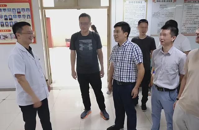 曝中南大学谭健兵教授嫖娼，一次交易5000元，事后向女方索要嫖资（组图） - 4