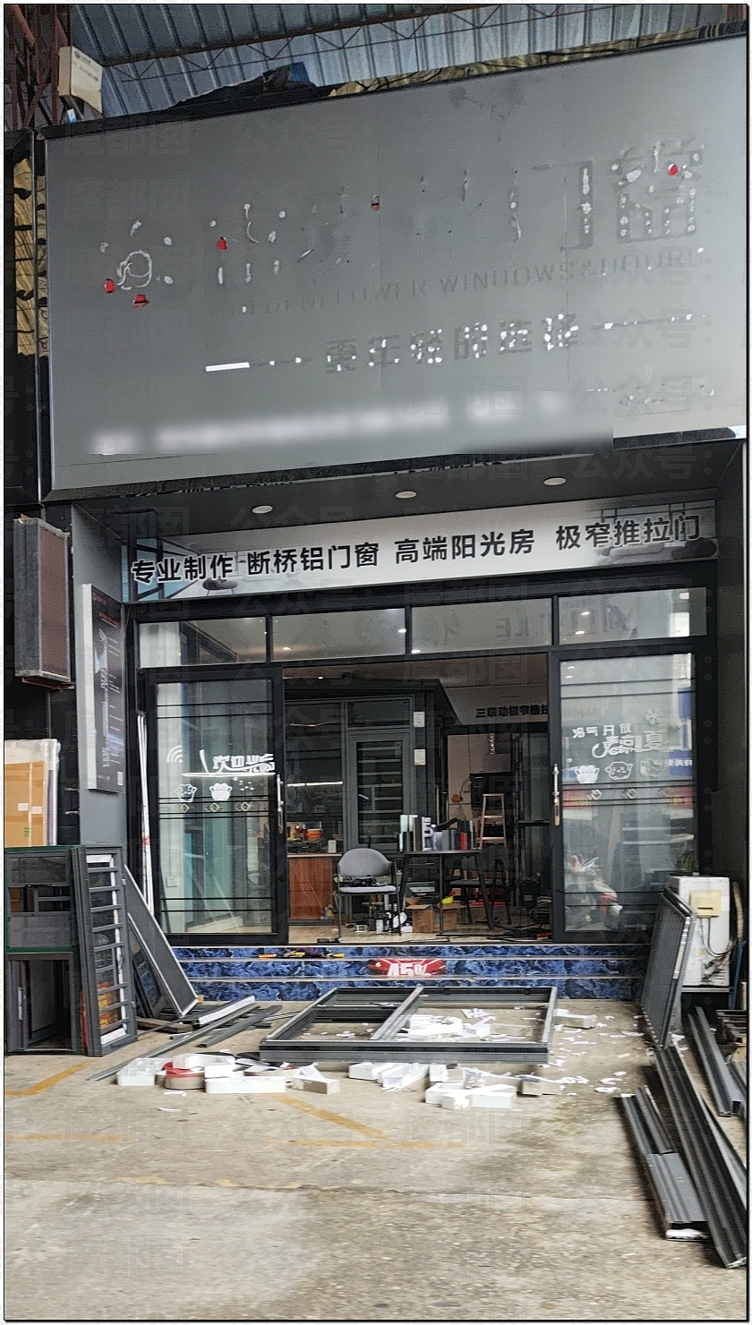 南宁妻子带孩子逛街竟抓到丈夫带美艳小三引发大量围观（视频/组图） - 29
