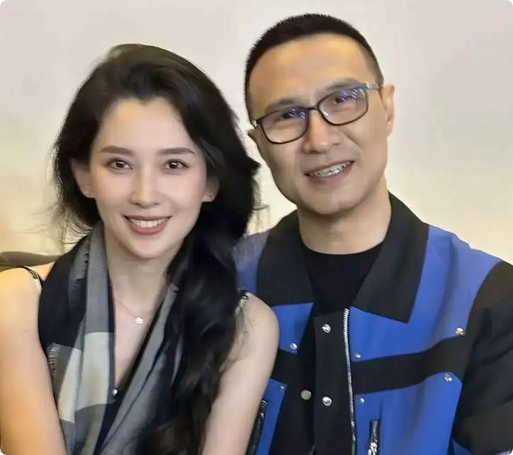 被汪峰新女友惊艳到了,身材苗条颜值吸睛,但这生图差距也太大了(组图) - 19