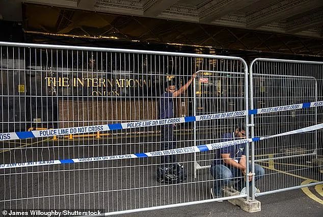 大量难民入住伦敦豪华酒店,英国人怒了:我们都住不起,凭啥他们能住??(组图) - 11