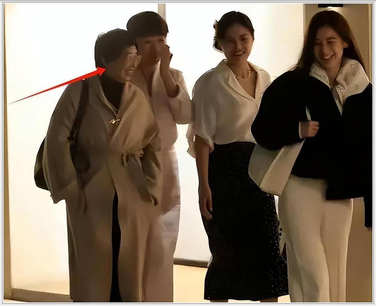 黄圣依录节目偷哭,导演叹离婚早离早好(组图) - 3