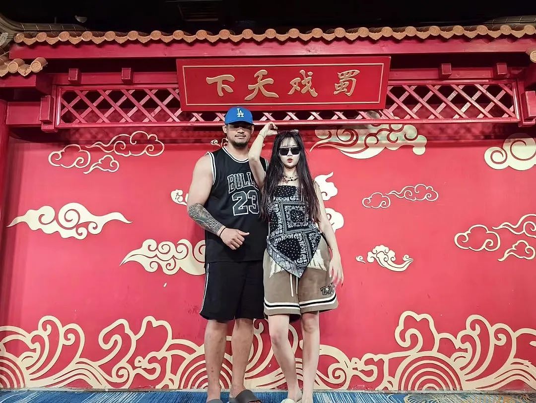 00后四川独生女:“我在新西兰谈了个岛裔男友,开始不懂浪漫,现在常有小惊喜……”(组图) - 27