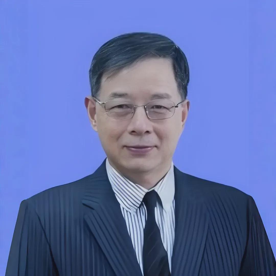 福耀科技大学首届50人集结完毕，录取最高分683分！7位院长亮相，王树国校长在录取通知书上亲笔签名（组图） - 7