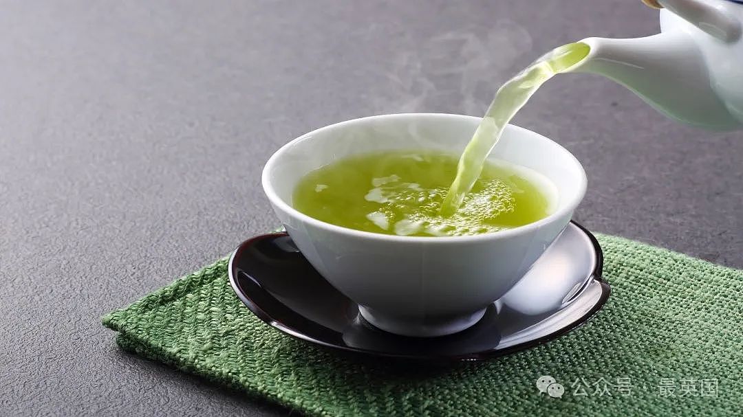 外国妹子便秘4天，喝了杯中国通便茶后在沃尔玛突然“一泻千里”！更社死的还在后面…（组图） - 2
