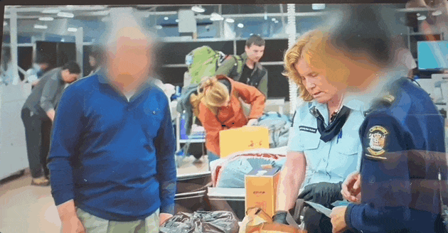 中国夫妇入境新西兰！海关开箱一查，大吃一惊！当场罚2万多纽币！老大爷血压飙高…（组图） - 3