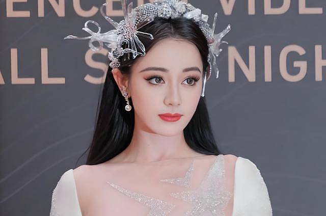 迪丽热巴：每个角色都没白演，18岁被杨幂挑中，凭实力挤进一线（组图） - 9