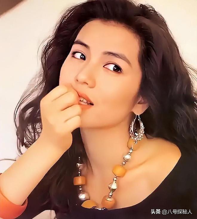 “东方梦露”迷倒刘德华,惊艳众生却守寡数年,如今的她还好吗?(组图) - 9