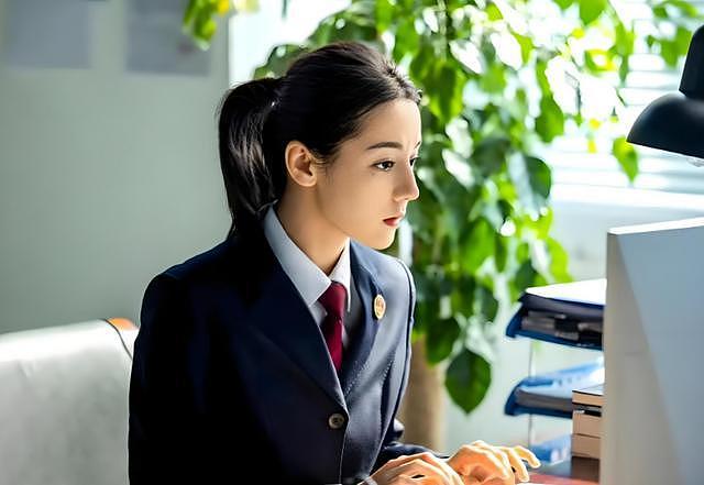 迪丽热巴：每个角色都没白演，18岁被杨幂挑中，凭实力挤进一线（组图） - 6