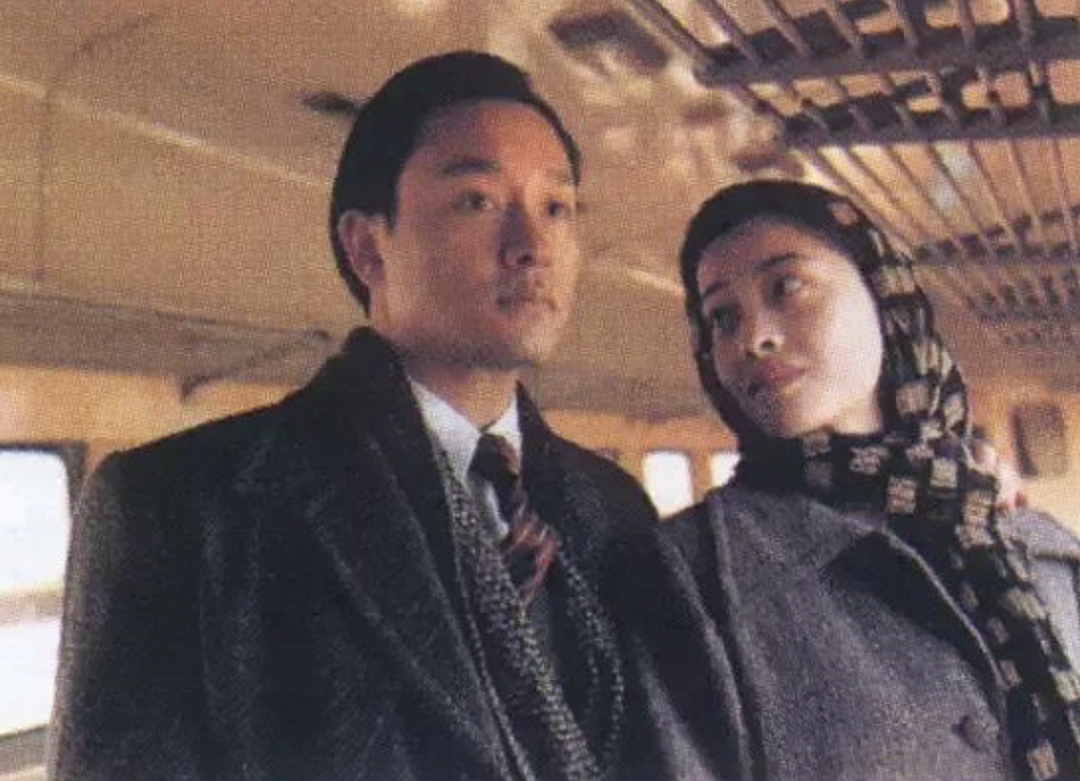 49岁梅婷“夜店热舞”火了！带孩子、家务都“不会”，却被2婚老公宠上天，她凭什么？（组图） - 16