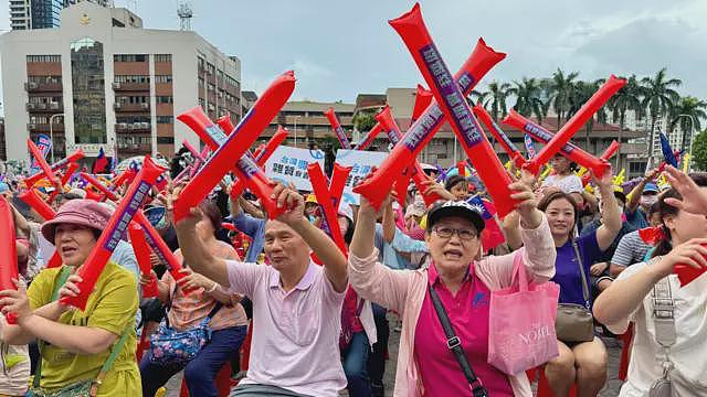 针对“亲中”立委的“大罢免”投票如何撕裂台湾（组图） - 5