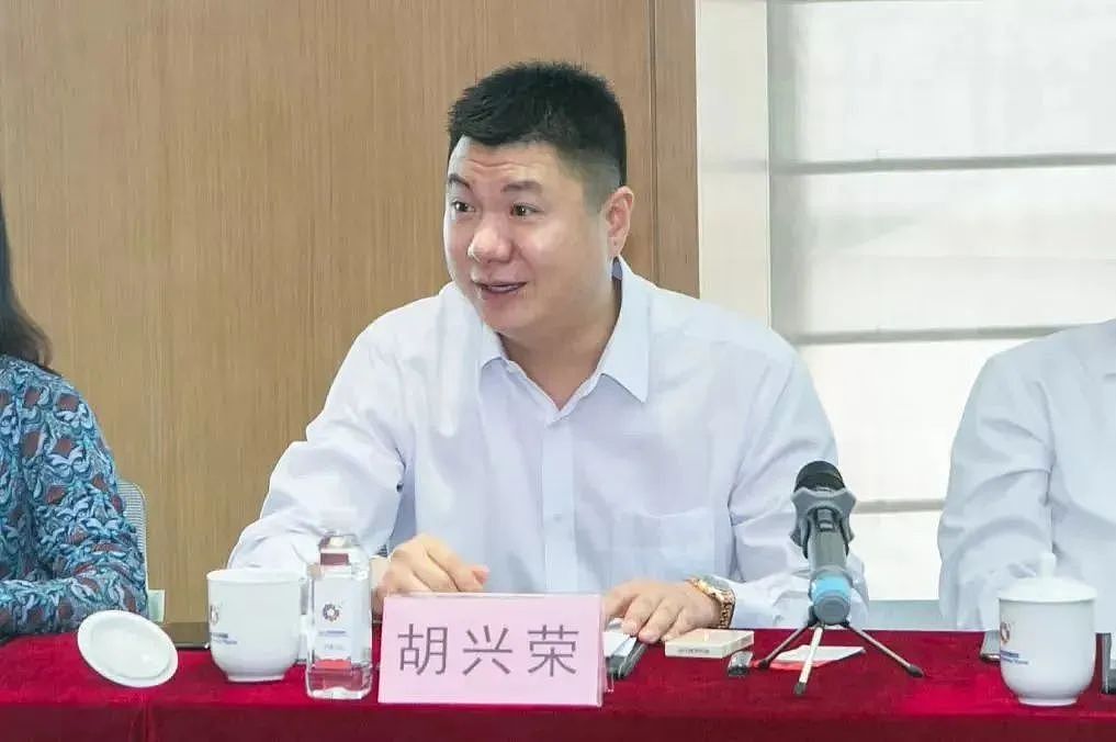 温州千亿房企项目停摆,80后创始人接盘烂尾楼起家,身价超100亿(组图) - 1