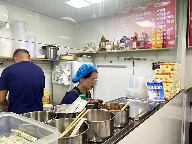 3元面馆因“48元一杯茅台”爆火，店主：身心俱疲 已下架（组图） - 2