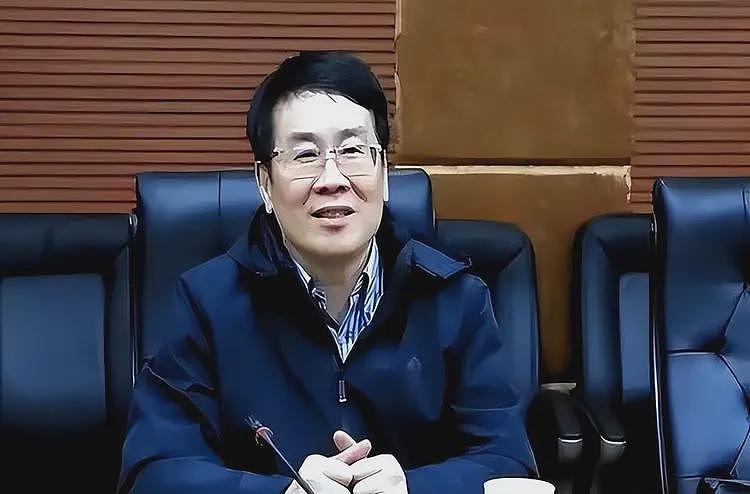网曝宗庆后猛料！13年被砍是出轨被抓，宗馥莉为此扇杜建英一巴掌（组图） - 11