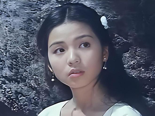 “东方梦露”迷倒刘德华,惊艳众生却守寡数年,如今的她还好吗?(组图) - 5