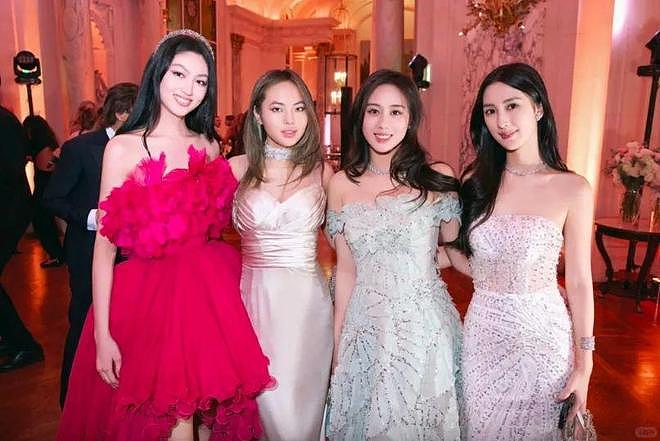 看不上王思聪,却想攀霍家?被嘲私生女、母亲是姨太太的她靠什么(组图) - 9