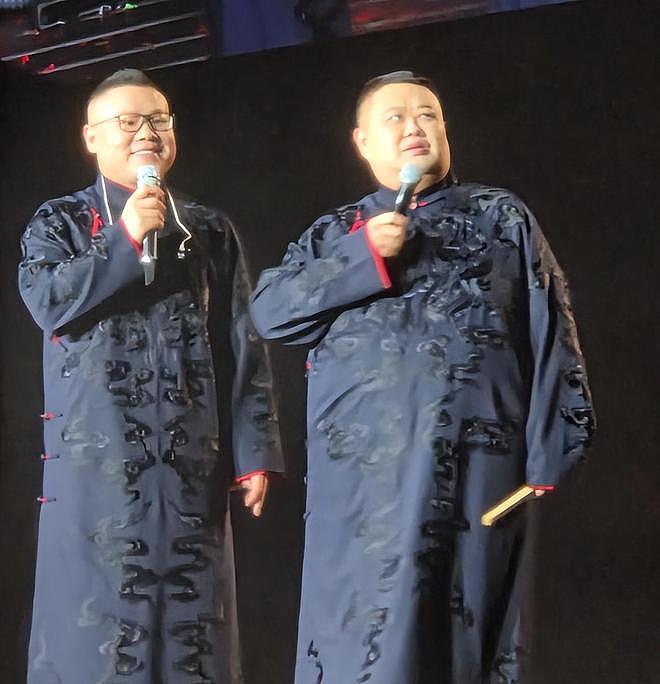 岳云鹏演唱会座无虚席!郭德纲现身唱曲,黄晓明陈梦孙越到场支持(组图) - 11