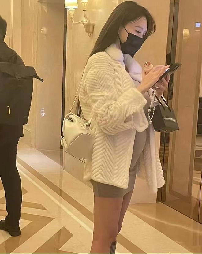 退圈又复播,叶珂引发猜想(组图) - 5