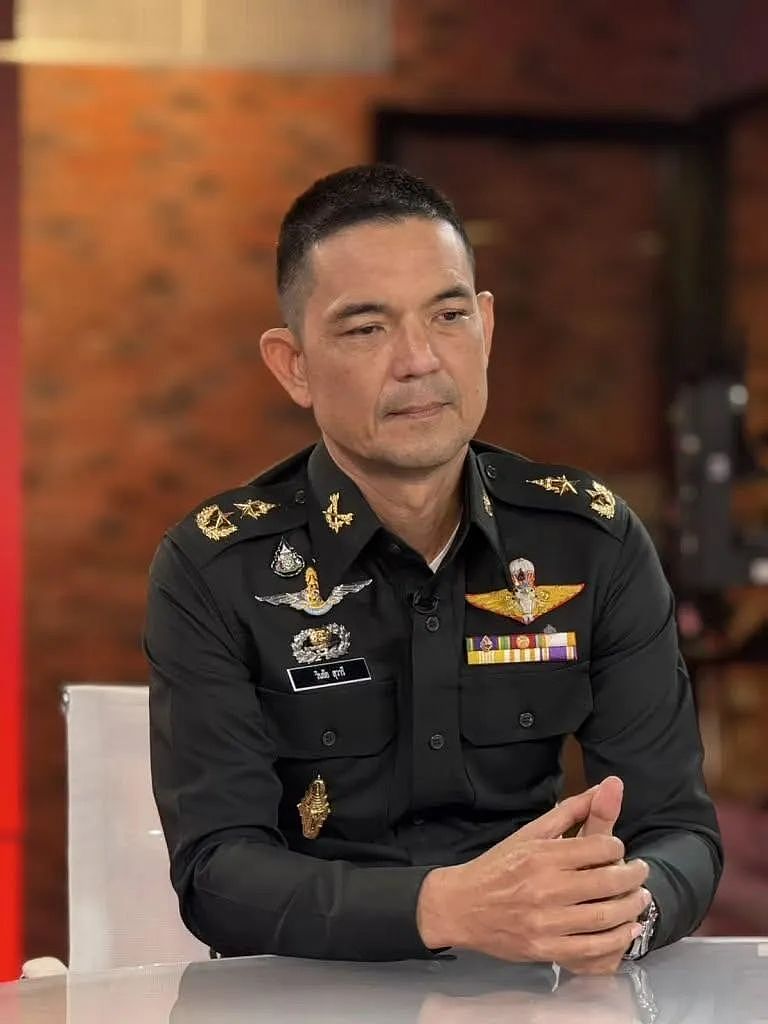 柬埔寨指挥官身亡!佩通坦回应真相,泰国三军联合应对(组图) - 31