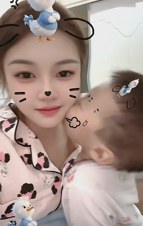 美女外卖员溺亡后续,孩子才两岁!正脸曝光肤白貌美,老公遭众斥(组图) - 10