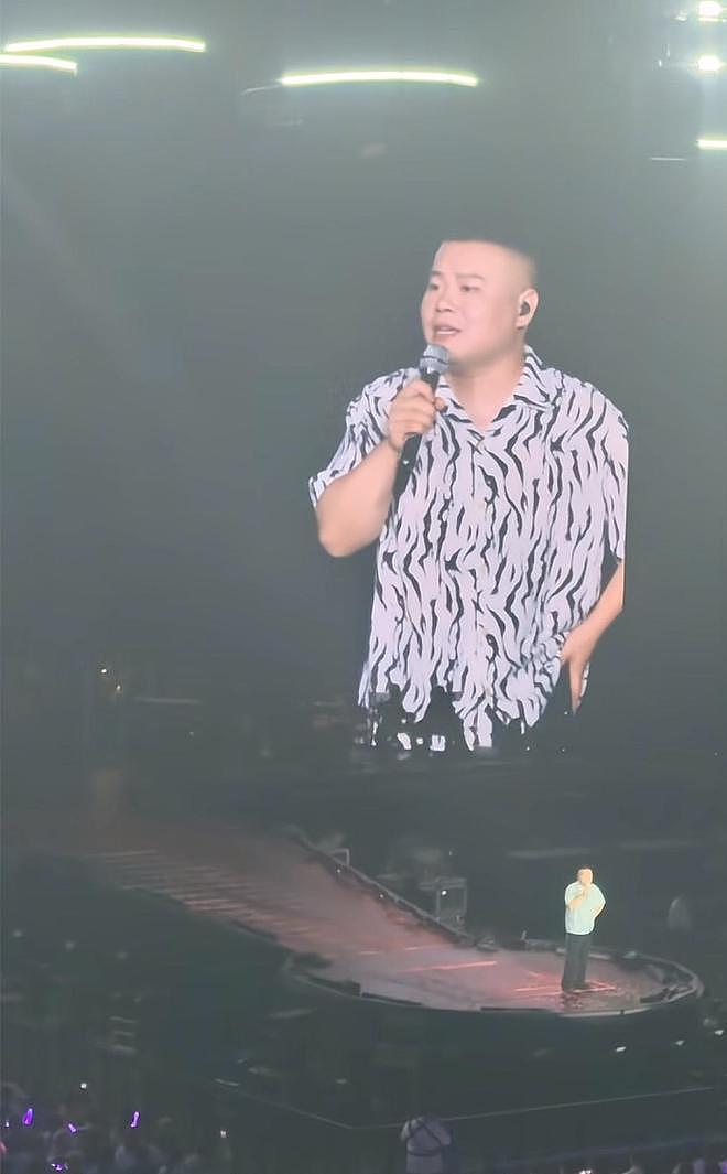 岳云鹏演唱会座无虚席!郭德纲现身唱曲,黄晓明陈梦孙越到场支持(组图) - 7
